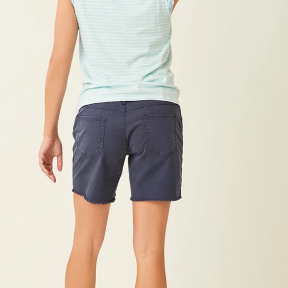 NWT: Oahu 6" Twill Short - Picture 3 of 3
